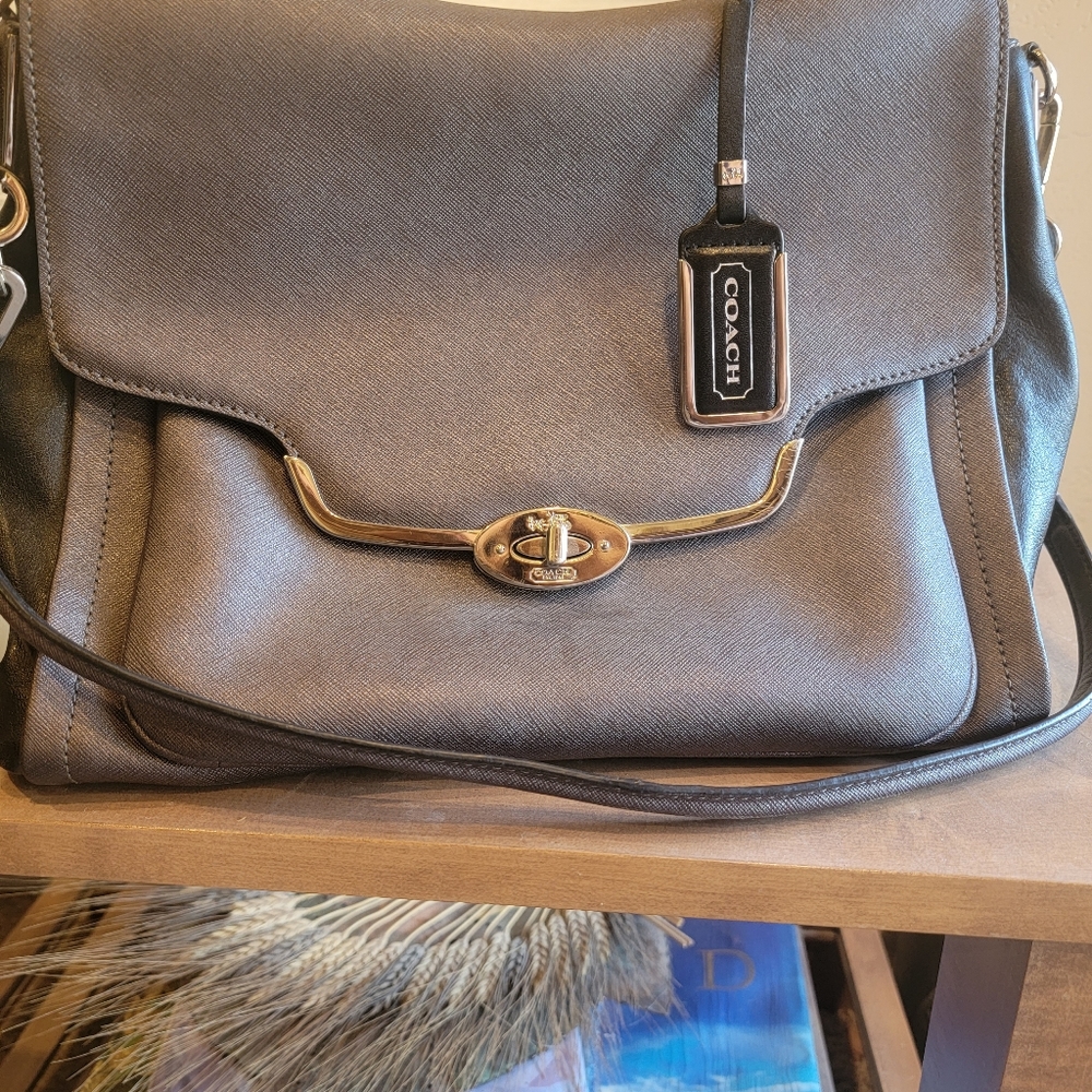 Coach handbag - Picture 2 of 7